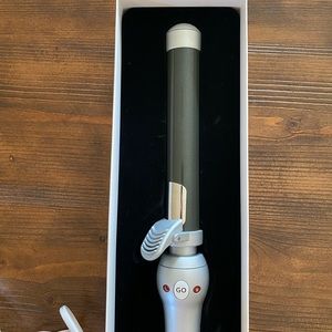 Beachwaver Pro 1.25” barrel, new